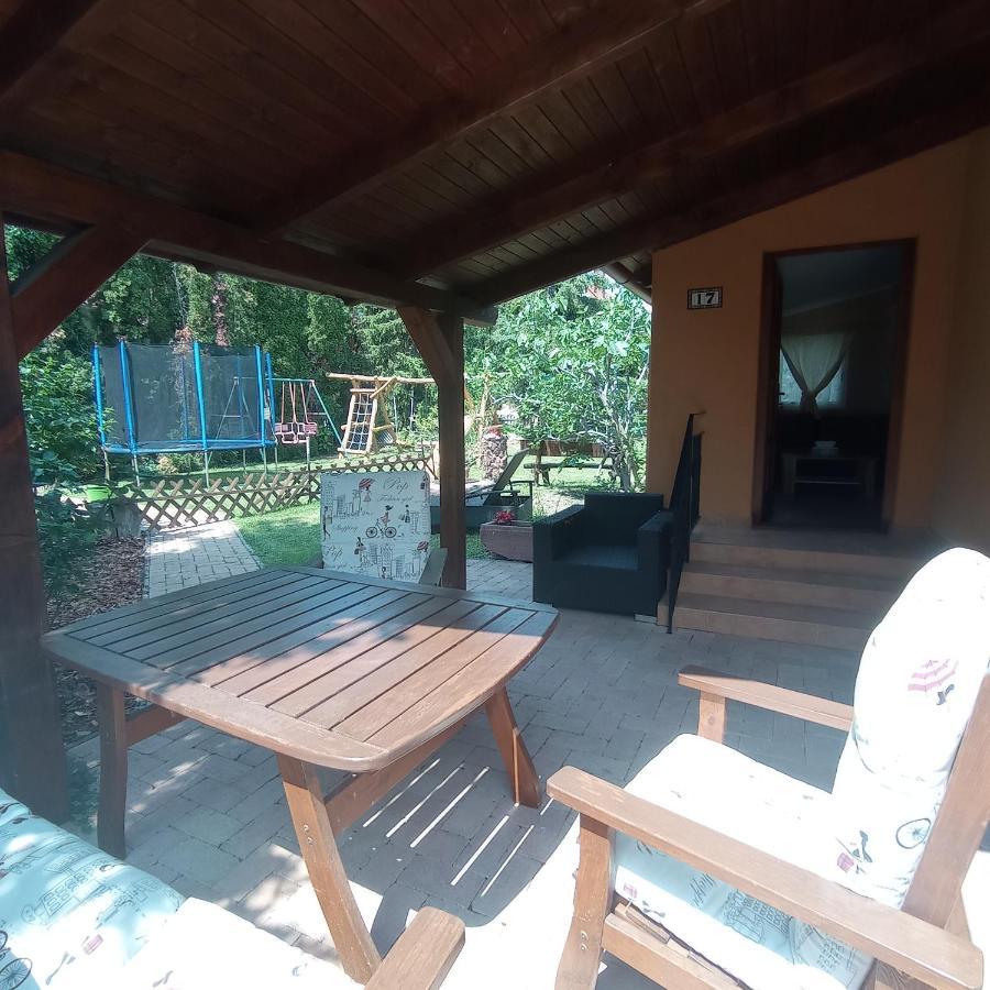 Rozsa Apartman Alsóörs Exterior foto