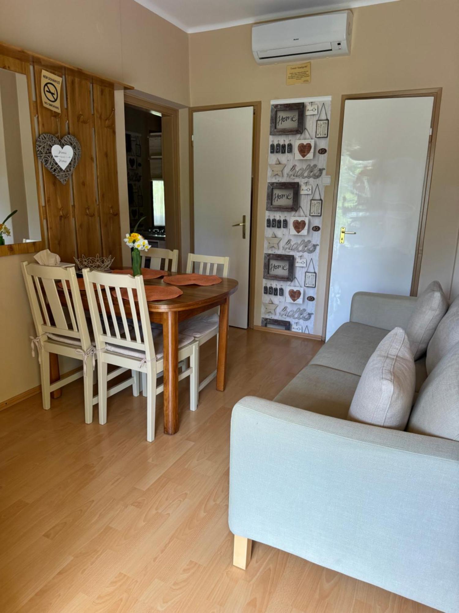 Rozsa Apartman Alsóörs Exterior foto