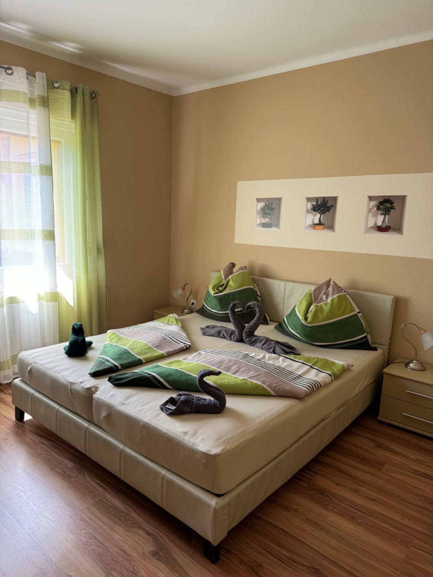Rozsa Apartman Alsóörs Exterior foto